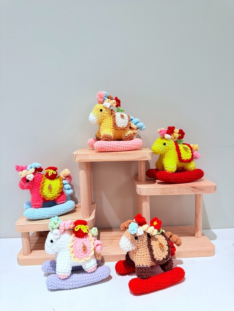 繽紛搖搖馬公仔((背上花或是福袋隨機出貨))