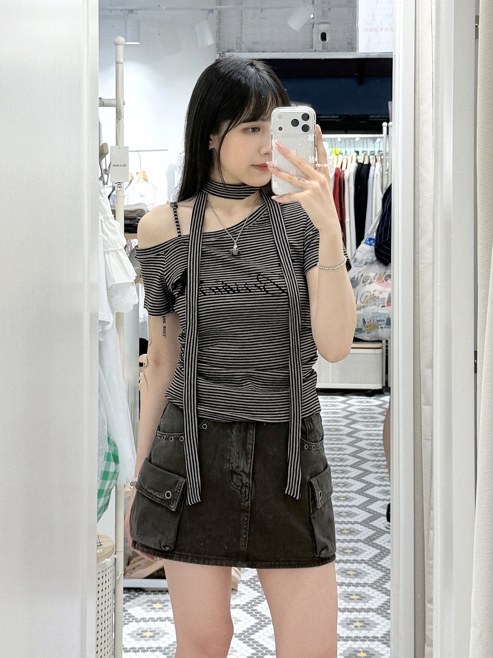 T1339｜型格系穿搭 ᯓ★ 橫間Bershier束腰連頸帶上衣