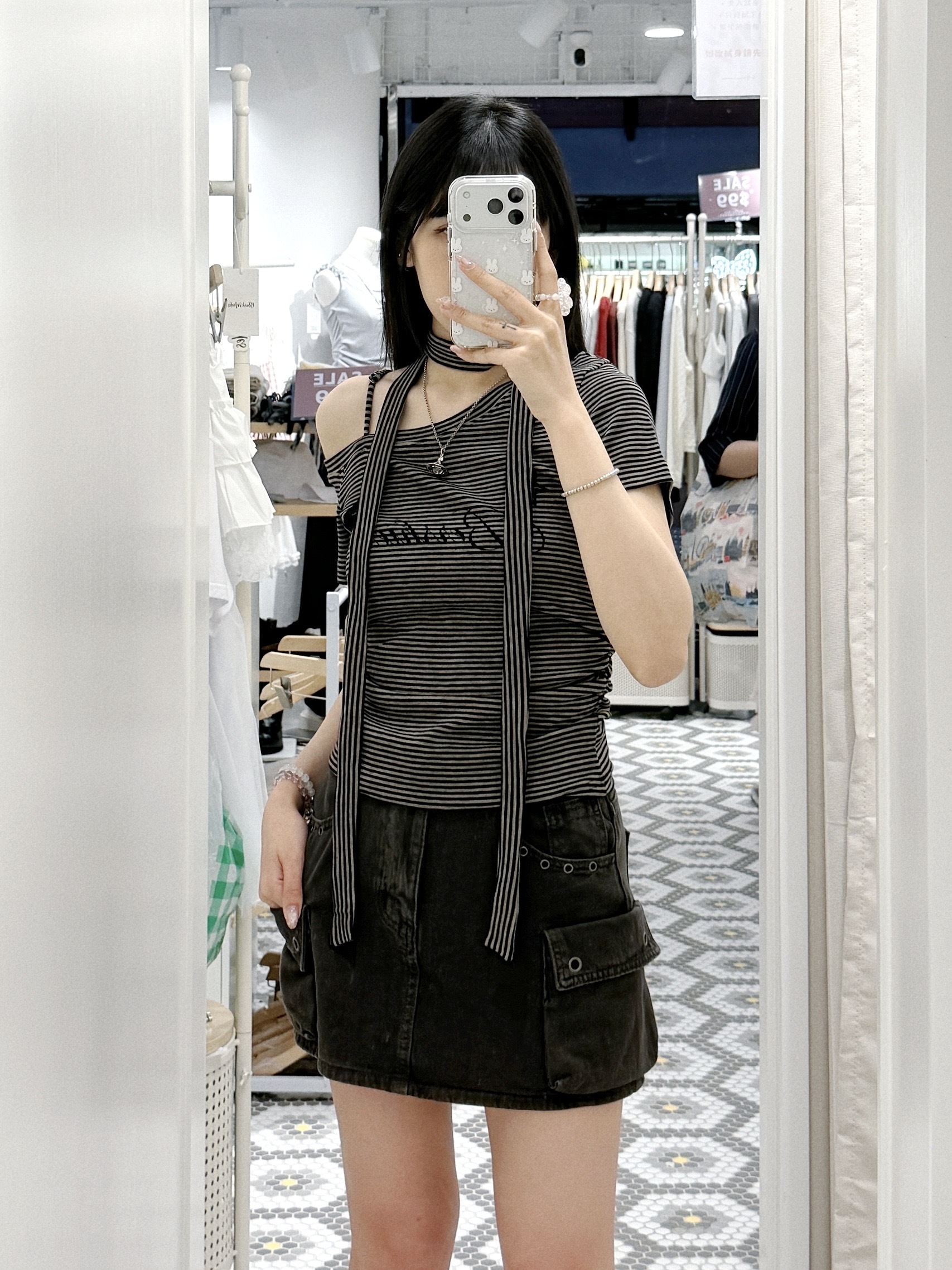 T1339｜型格系穿搭 ᯓ★ 橫間Bershier束腰連頸帶上衣