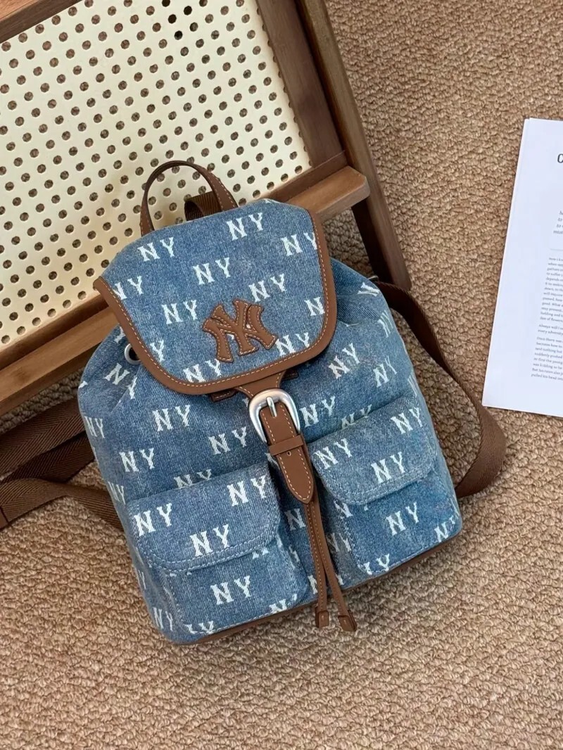 MLB 滿印老花 MIUMIU風 翻蓋 雙肩包 兩色