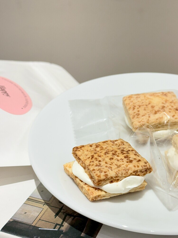 好吃003-『3盒』鹹蛋黃方塊酥(18塊)((不列入會員折扣))