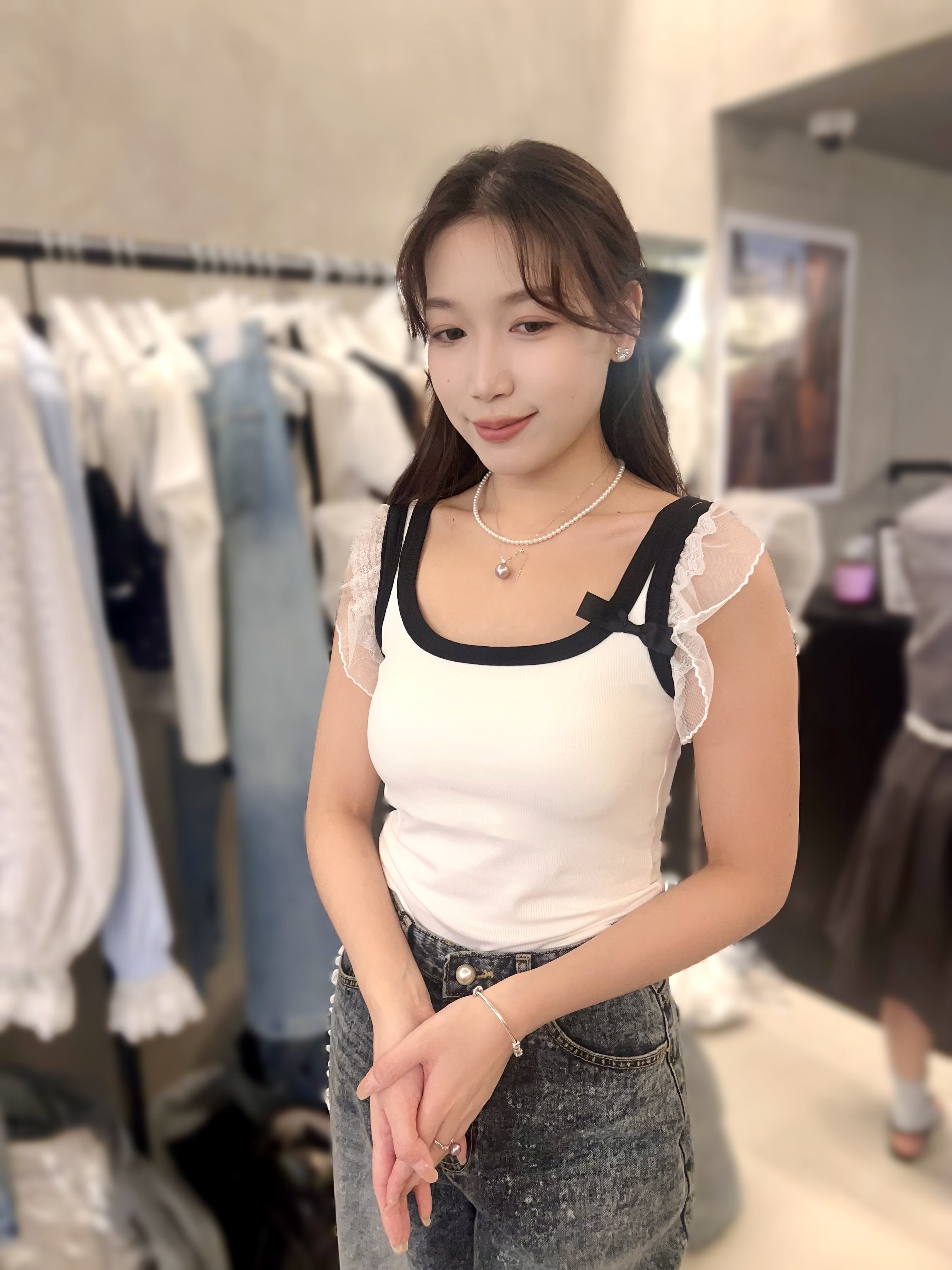 MP04  背心 手捧杯 有pad 胸32 -44 長 19 $459[一口價]