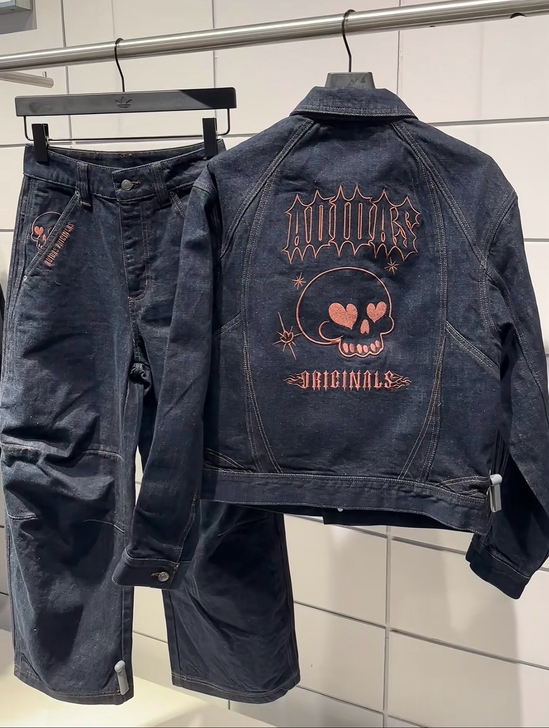 ADIDAS VALENTINE'S DAY  DENIM JACKET 情人節限定 骷髏 刺繡 美式 原色 單寧 三線 牛仔 外套 寬鬆 牛仔褲 KT6338/KT6365