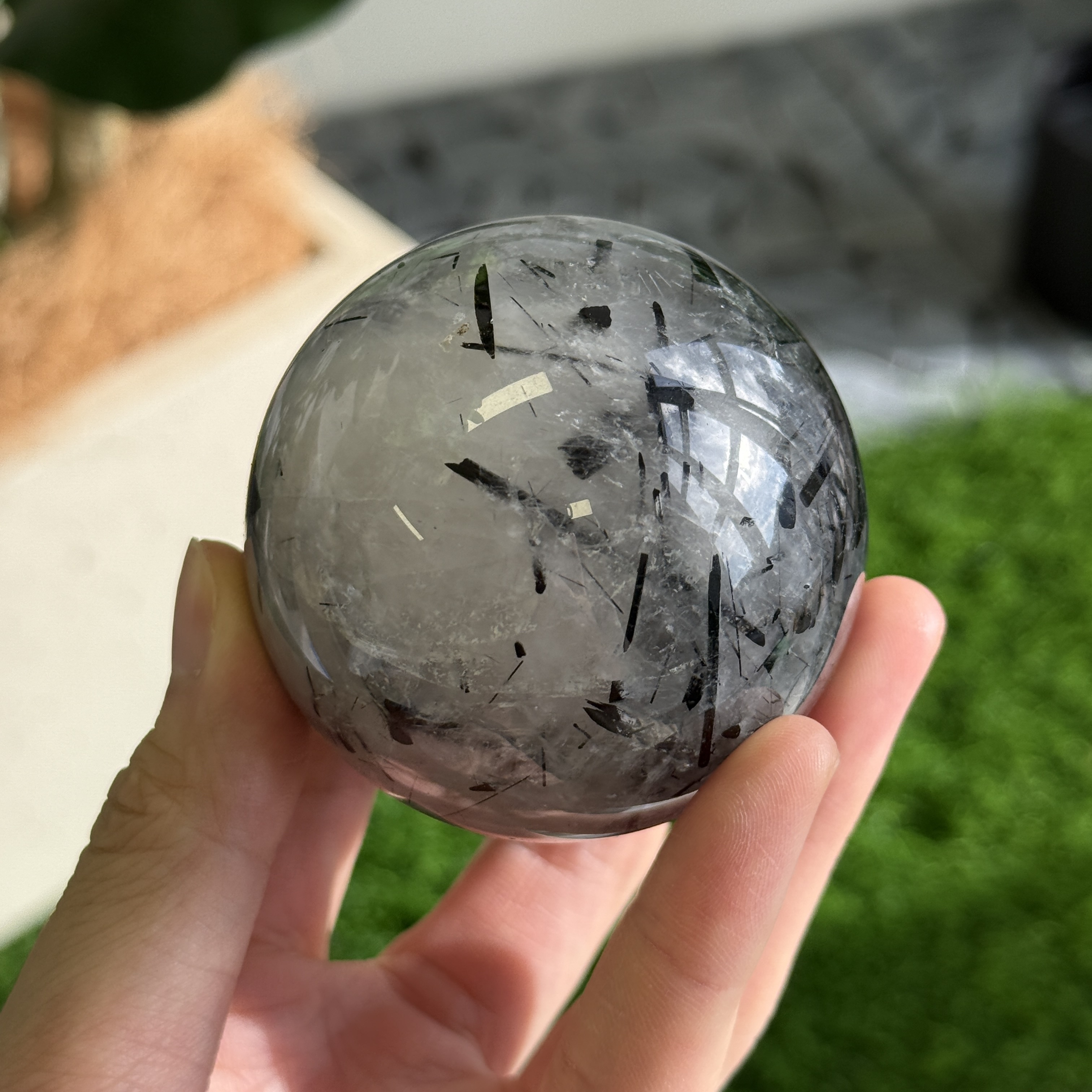 黑髮晶球 6.1cm BQ1621