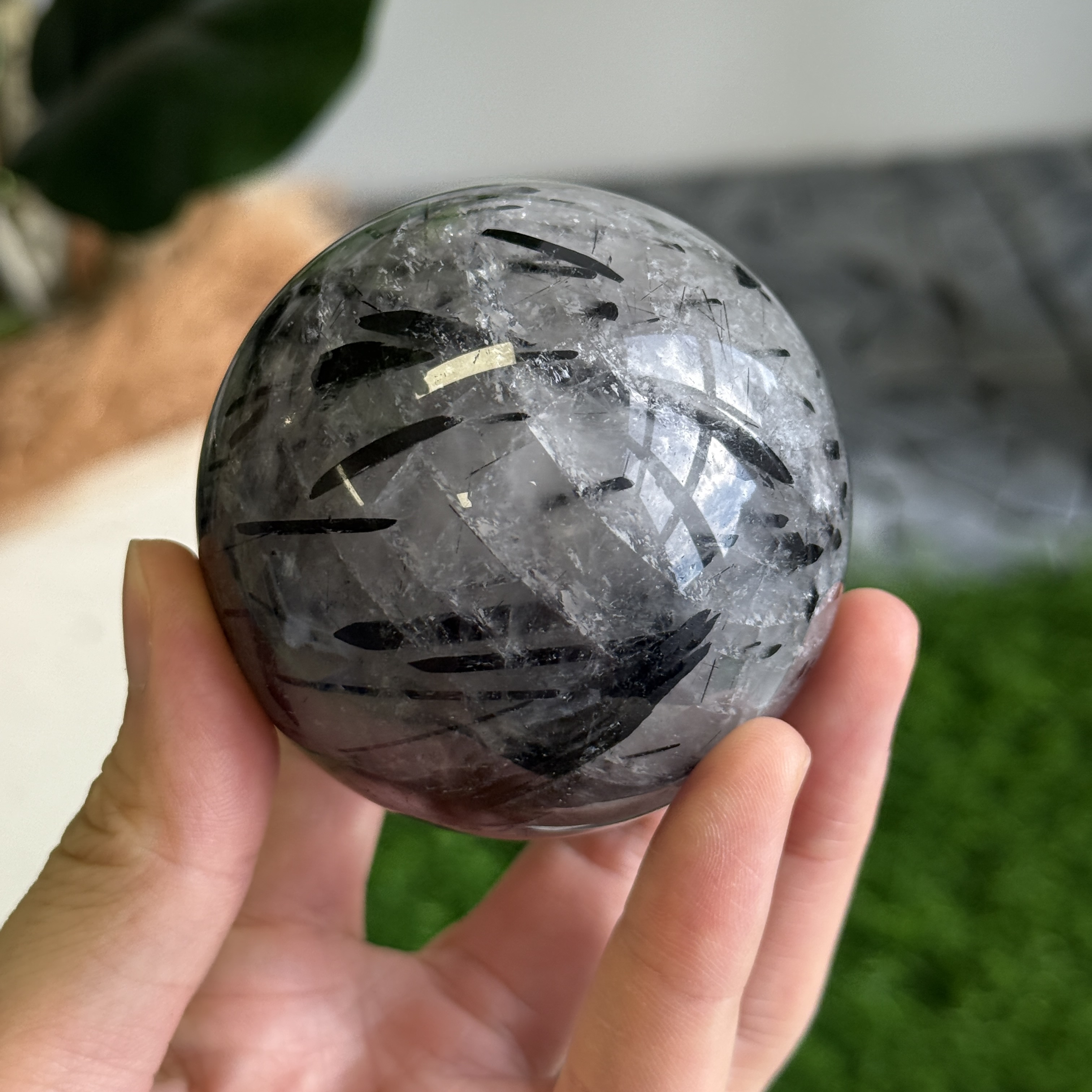 黑髮晶球 6.3cm BQ1620