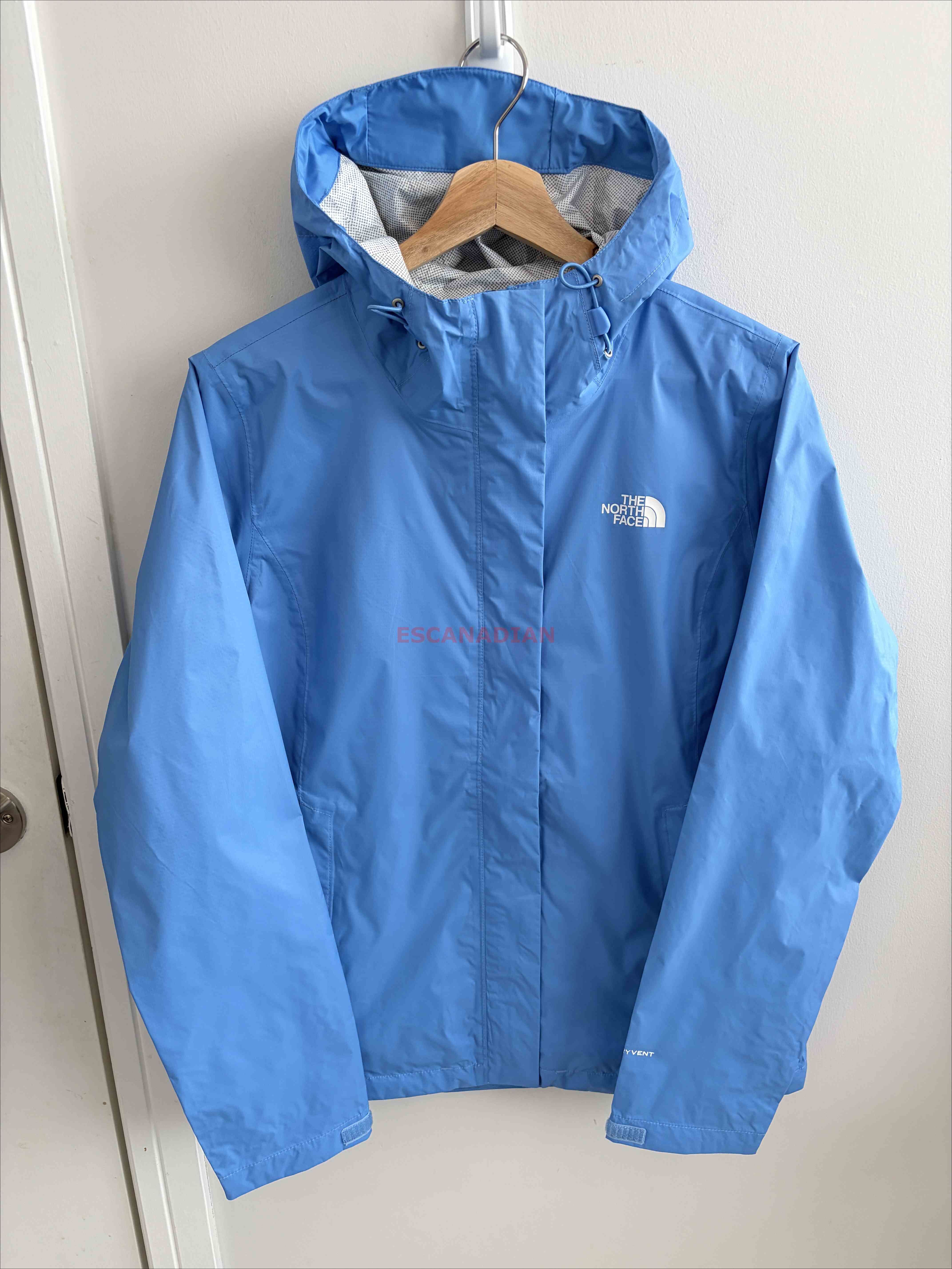 THE NORTH FACE 女大人 Dryvent面料 多功能 高係數防水 防風 可收納 連帽 風衣外套