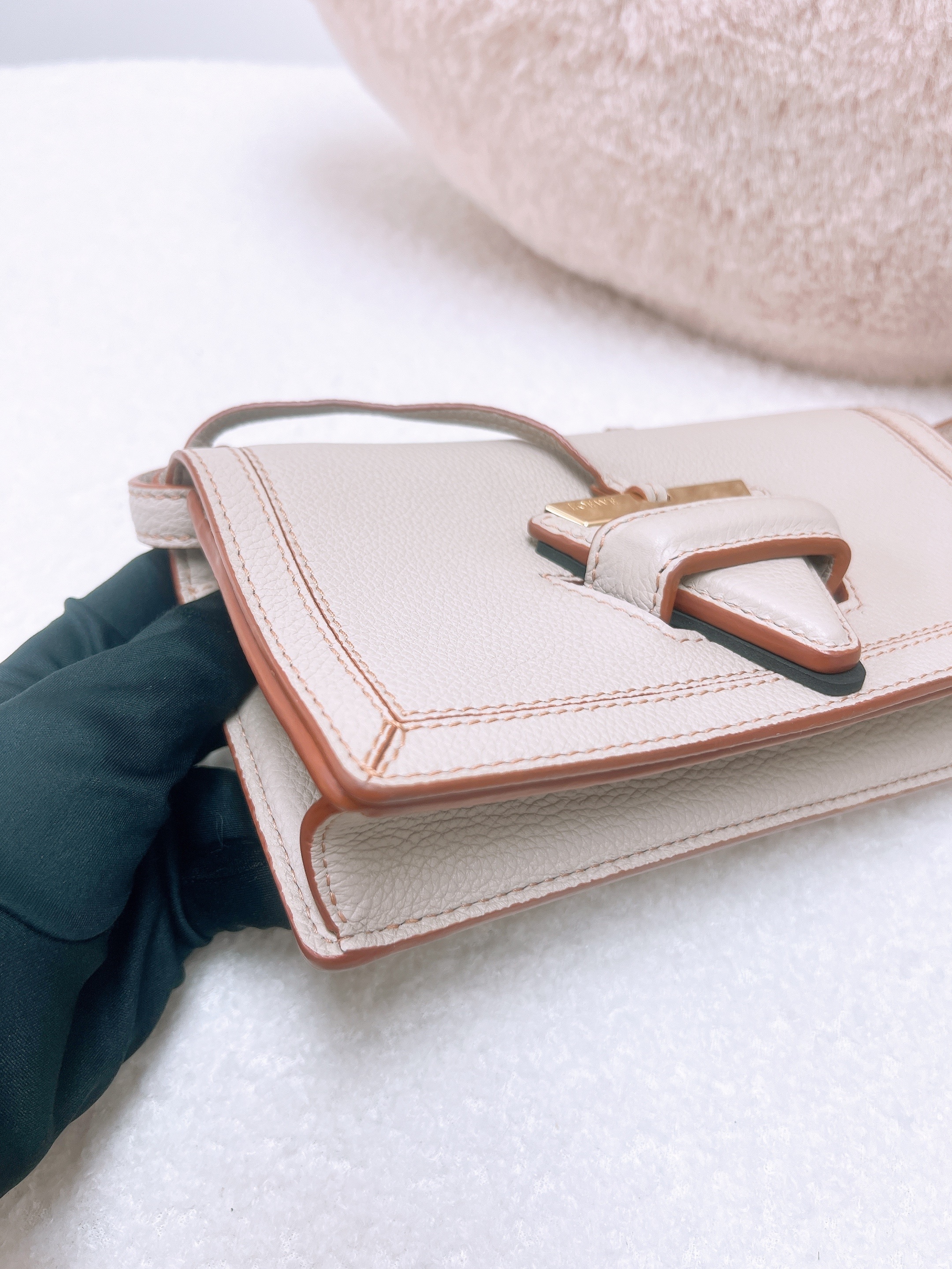 Loewe barcelona mini beige