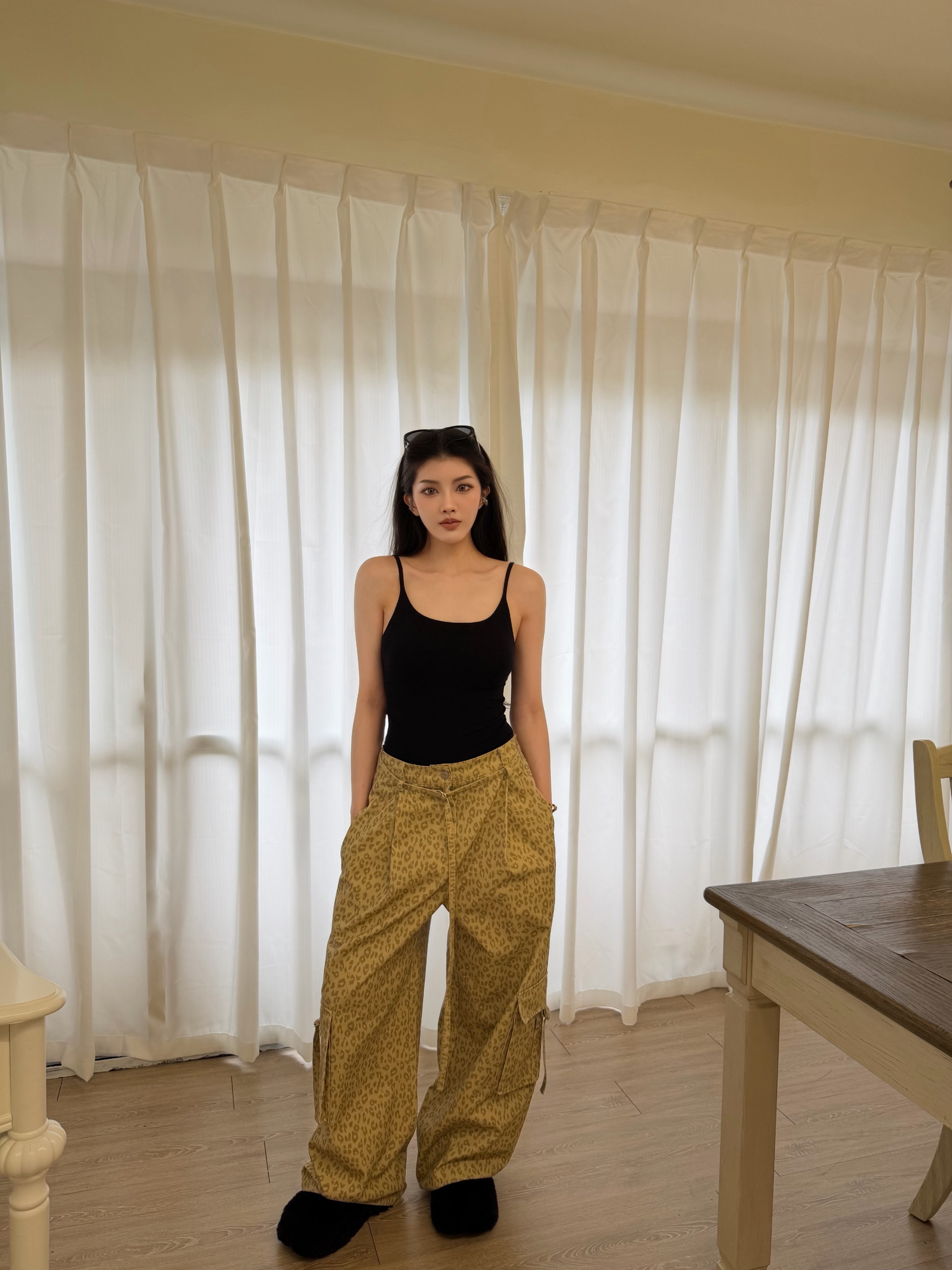 【現貨】B02 誰穿誰瘦米色豹紋褲（超推！）