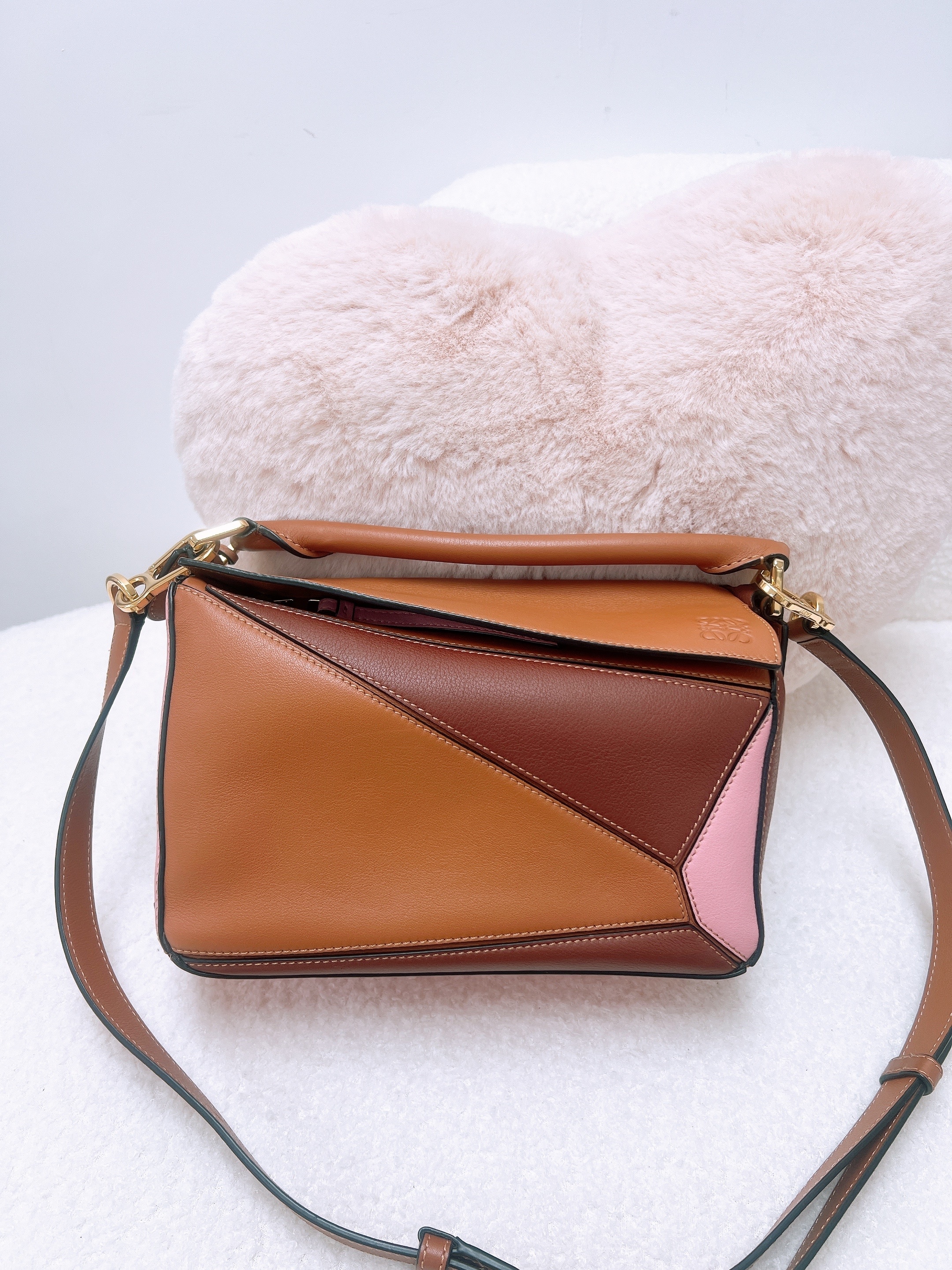 Loewe puzzle small (brown/ pink)