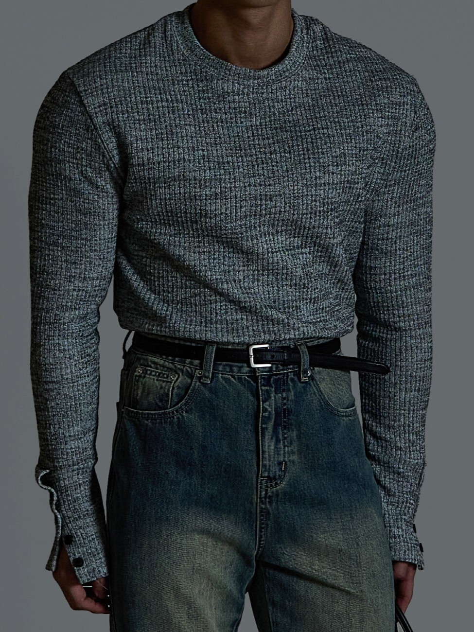 Perid 紐扣袖修身針織上衣