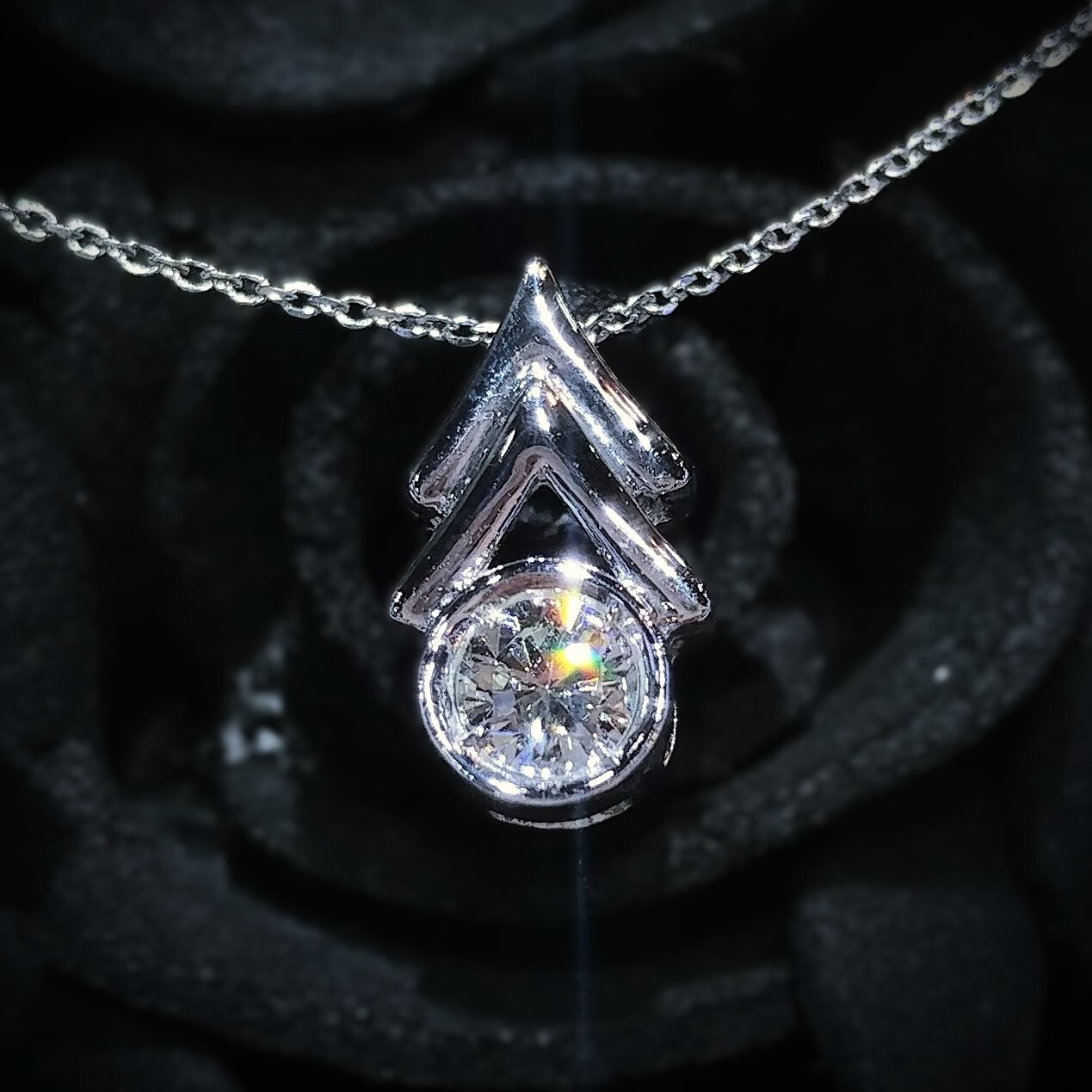 全新18K白金【單粒25份鑽石】吊墜