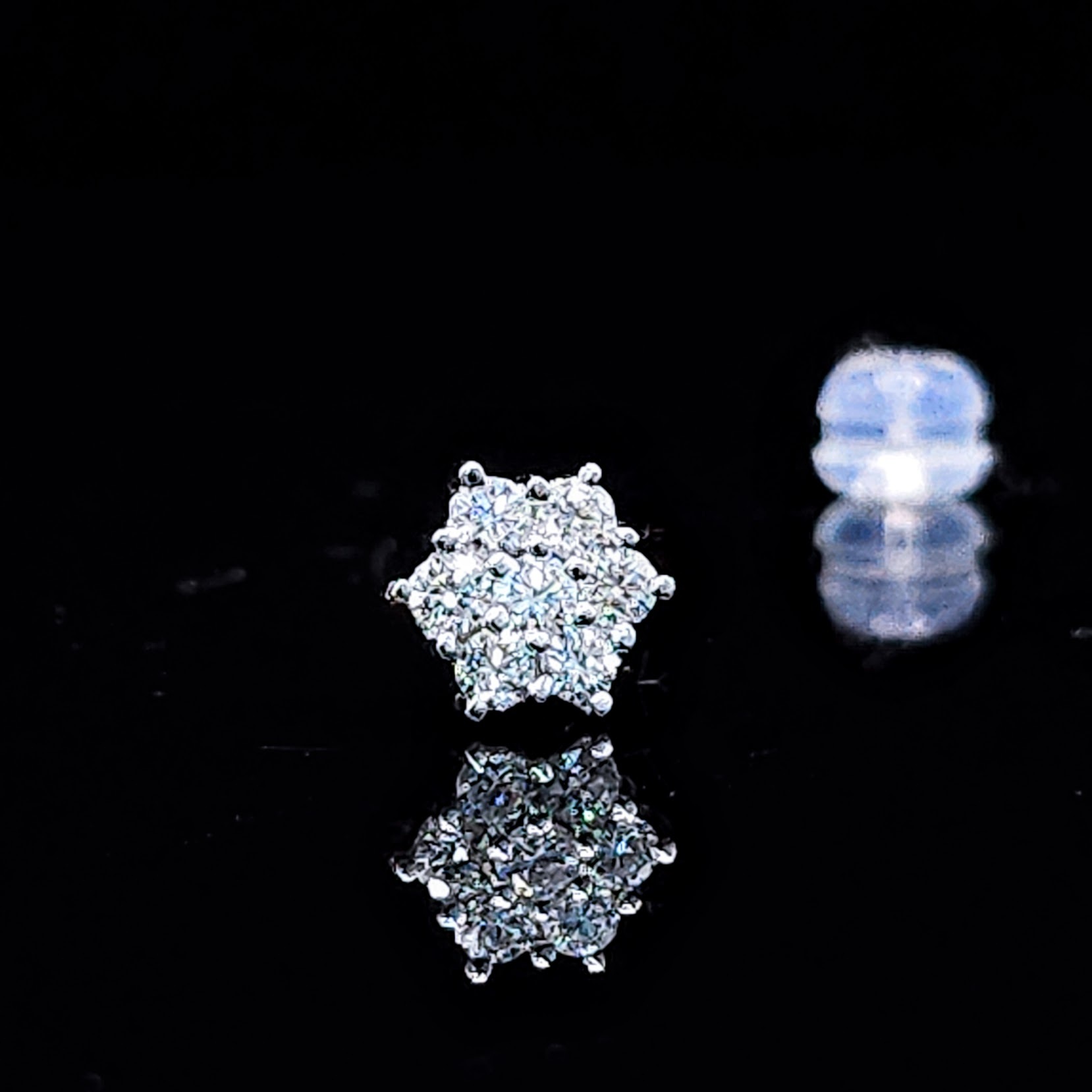 全新18K白金16份鑽石單耳環