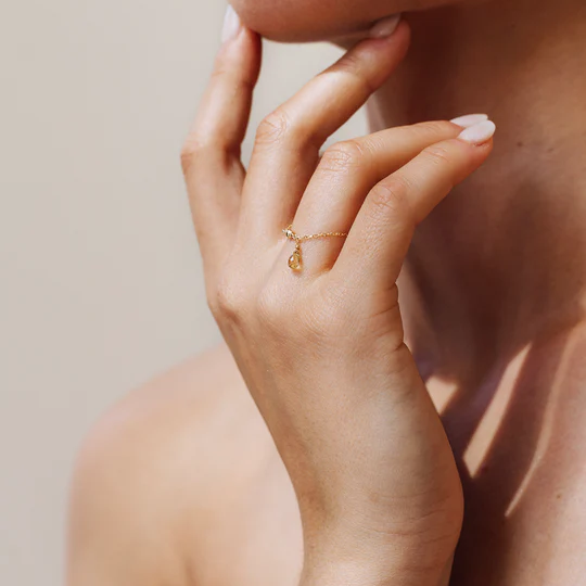 1YA0326-333 [YAY PARIS] Mia Tassel Chain Ring - 750‰ Gold Dark Green Sapphire #101ppmiJ79 (EU)