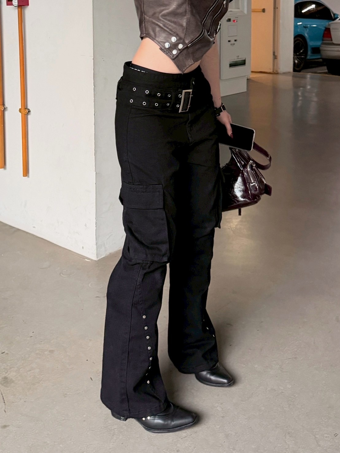 御如反掌 低腰 卯釘微喇叭牛仔褲