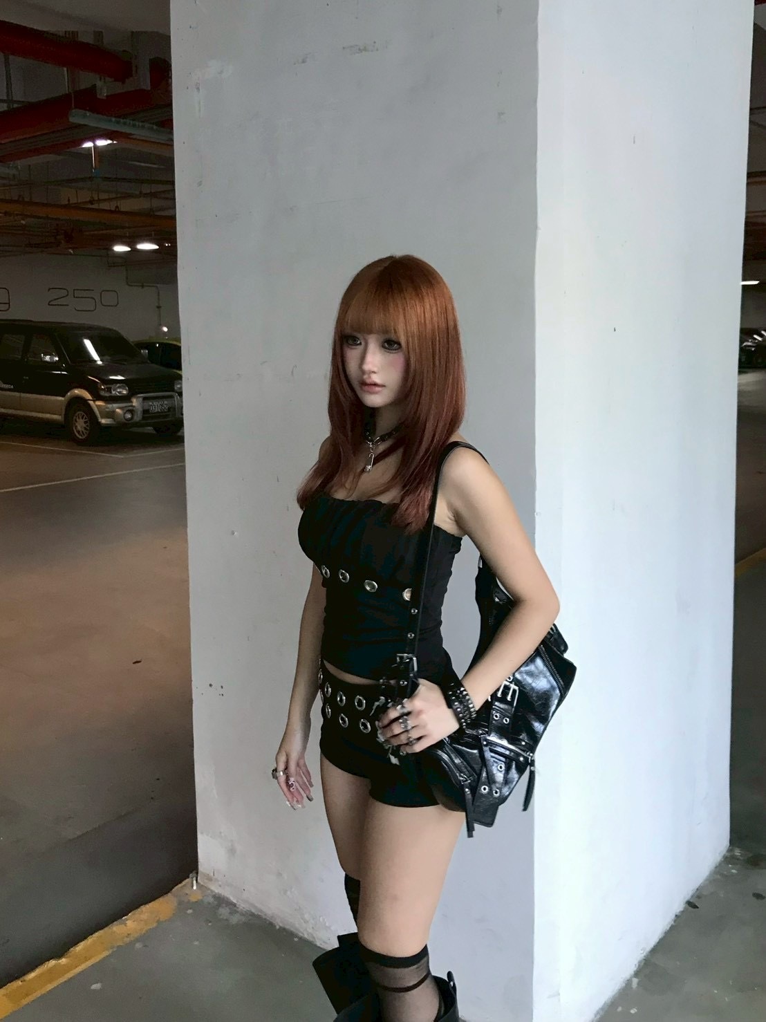 辣妹元素 修身掛脖套裝