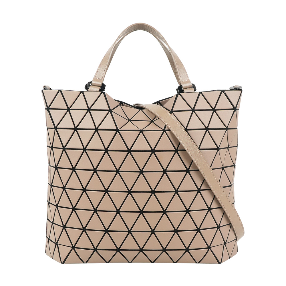 【ISSEY MIYAKE三宅一生】Crystal Matte 磁吸釦霧面啞光手提/斜背包(奶茶色)