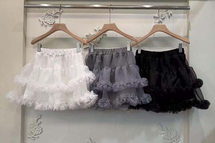 BE29  紗裙褲 腰26-40 長17.5 $539 (一口價)