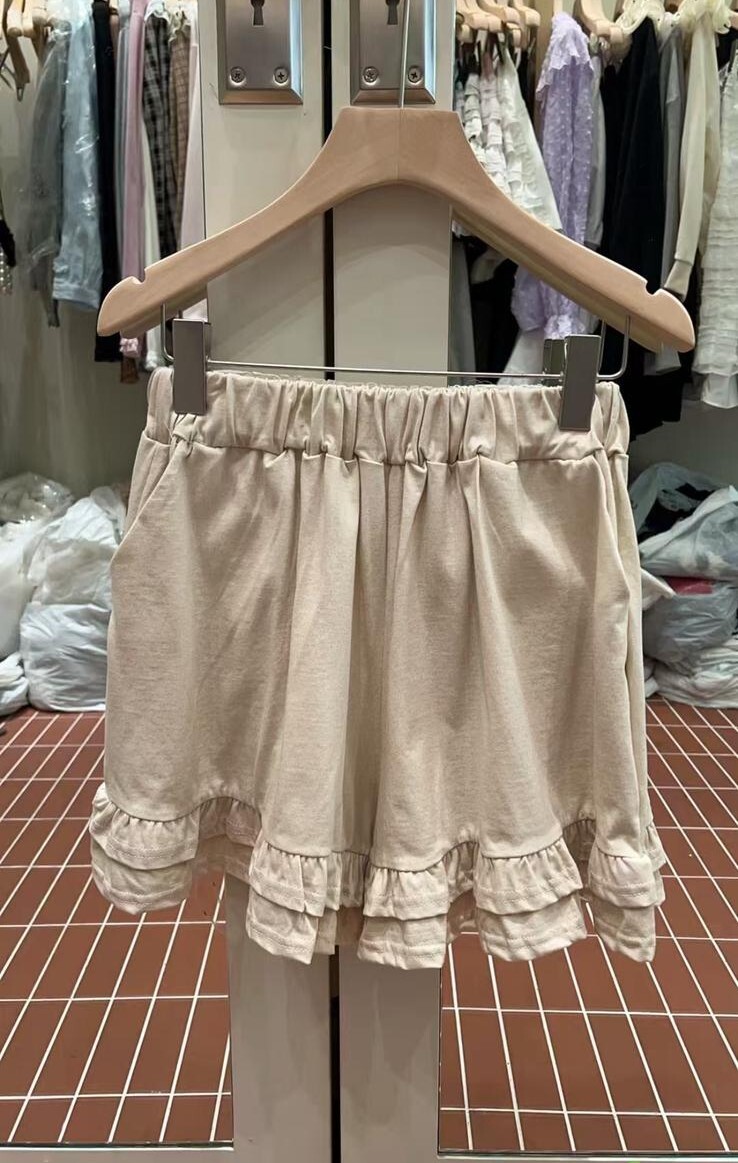 BE39  天絲+綿 褲腰26-40 hip 48 長14.5 $449 (一口價)