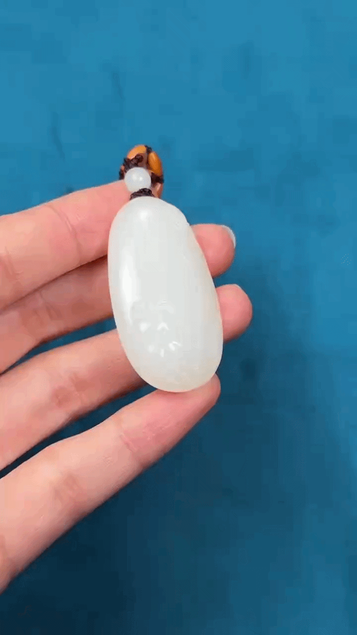 320226 和田玉籽料福壽