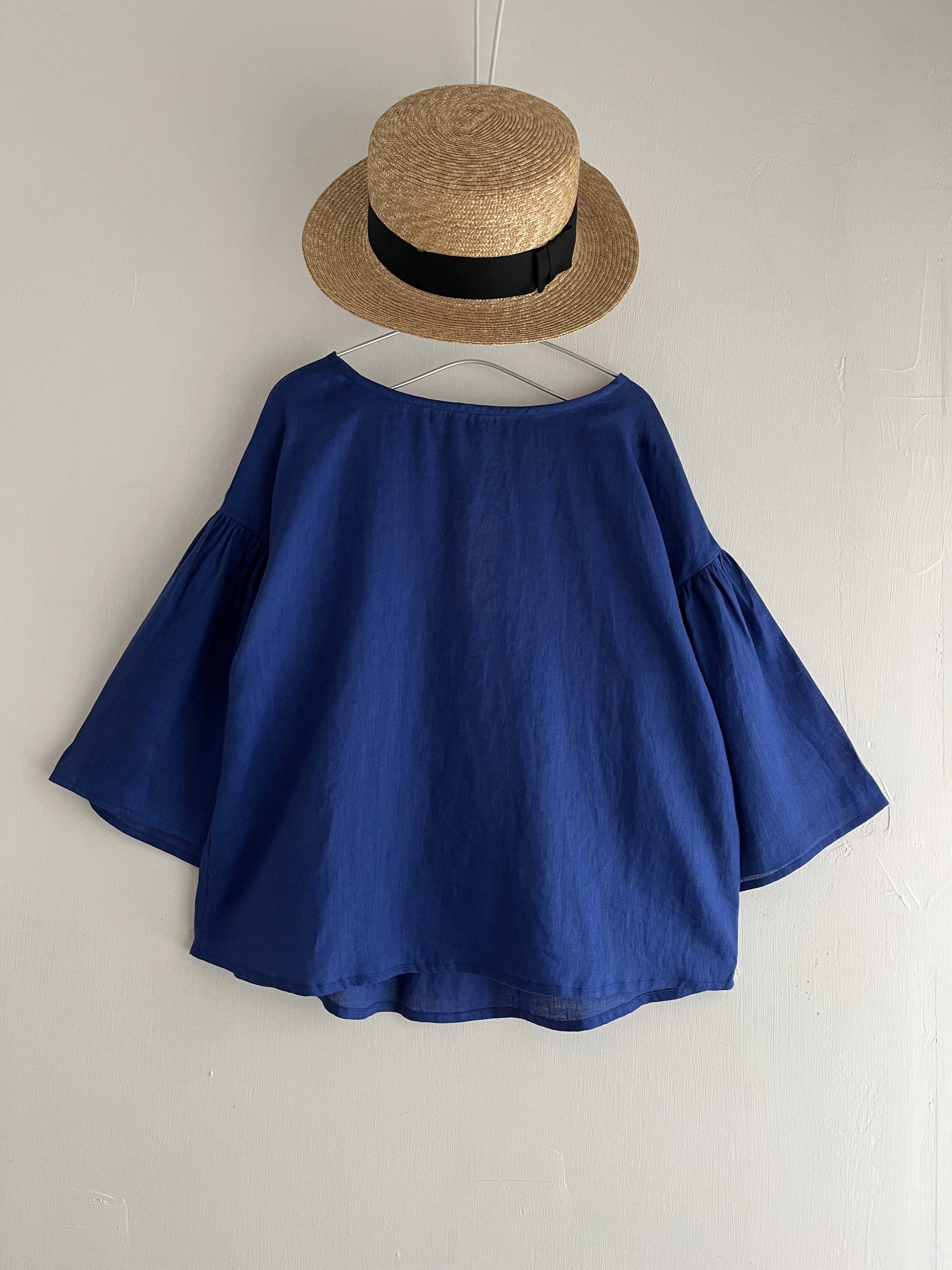 A U G藍色麻質top