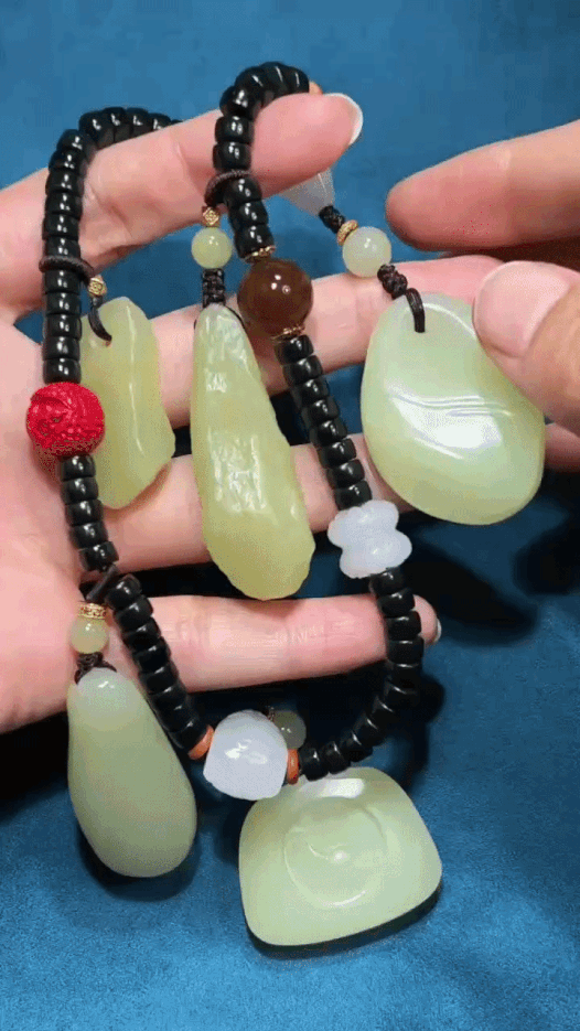 320231 和田玉手持