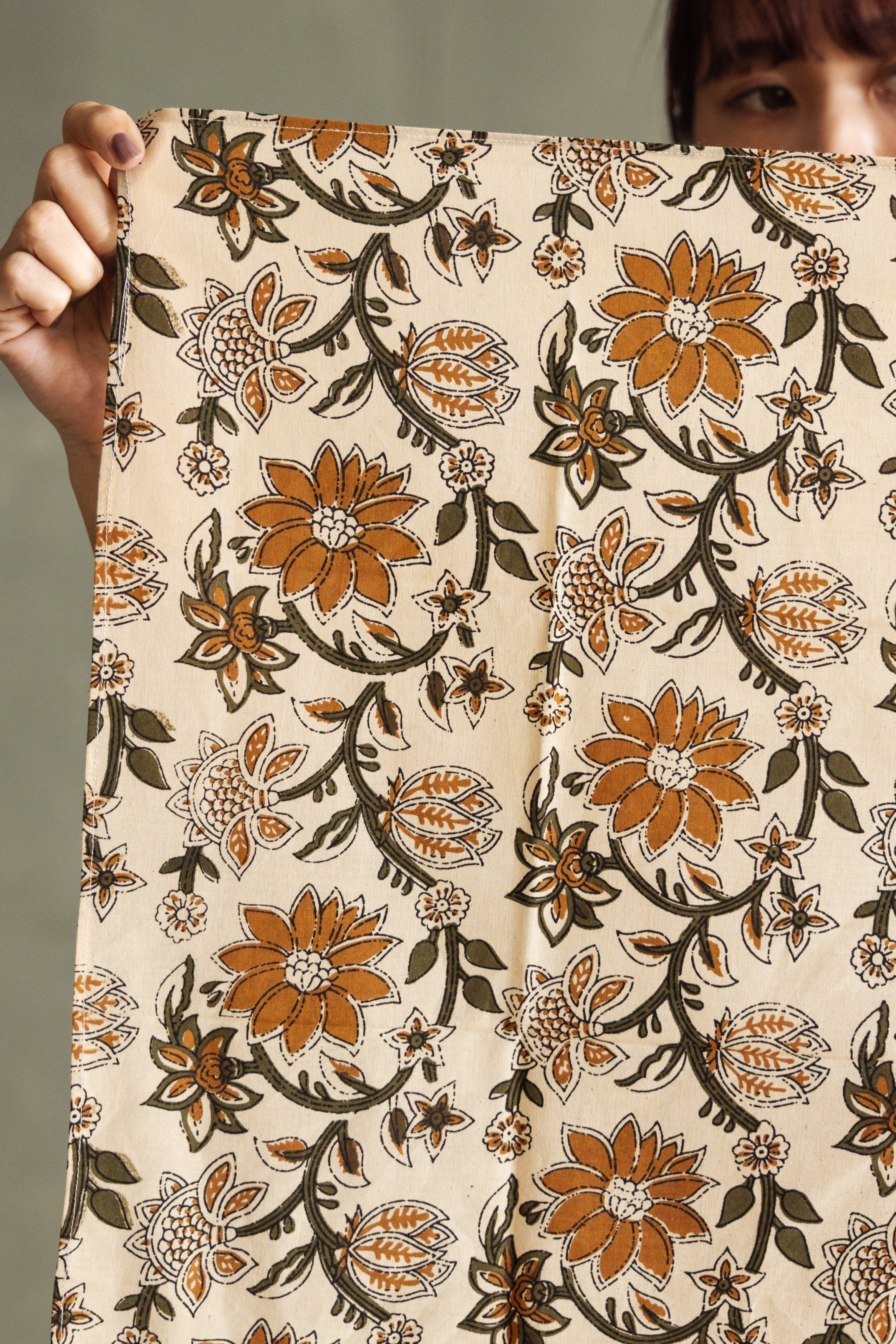 木刻蓋印大方巾_米底黃花