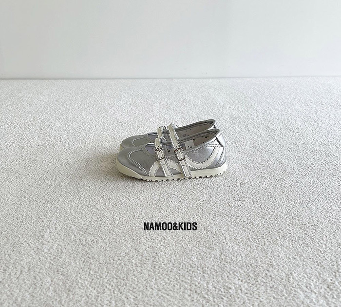正韓夏namoo_kids 米白滾邊銀色娃娃鞋
