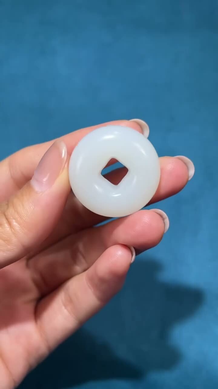 320235 和田玉平安扣 (28.3mm直徑)