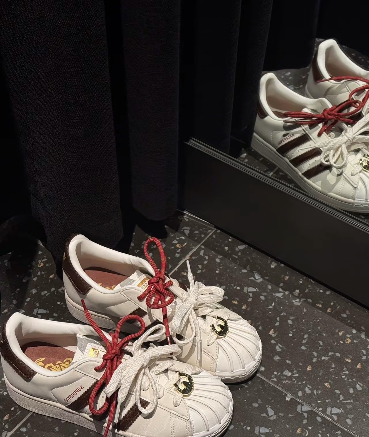 【3/27 - 3/29 週末優惠】Adidas Superstar 馬年限定 貝殼頭 男女鞋 KJ6293