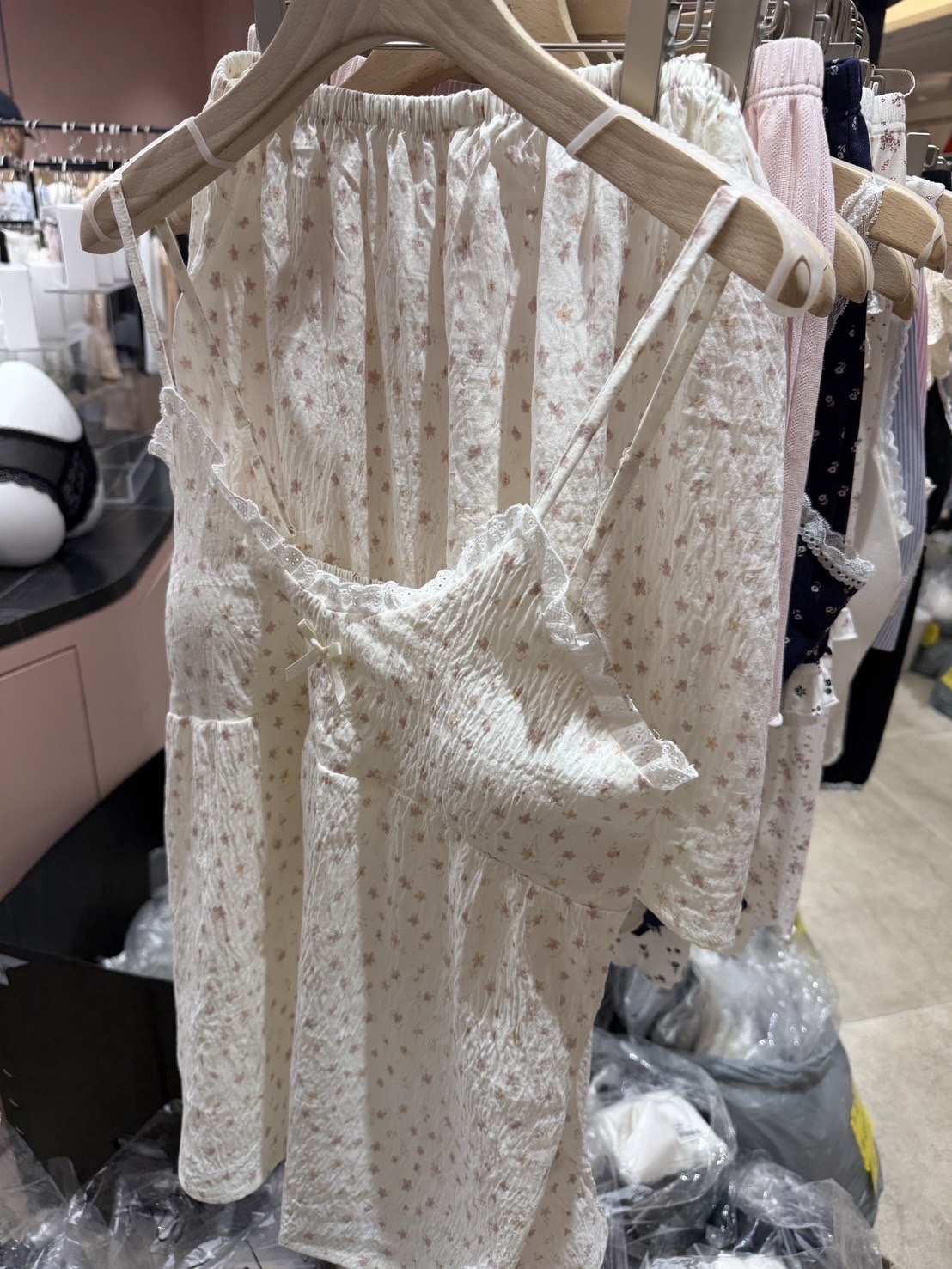 韓國連線 甜美碎花成套睡衣/居家服(有罩杯)