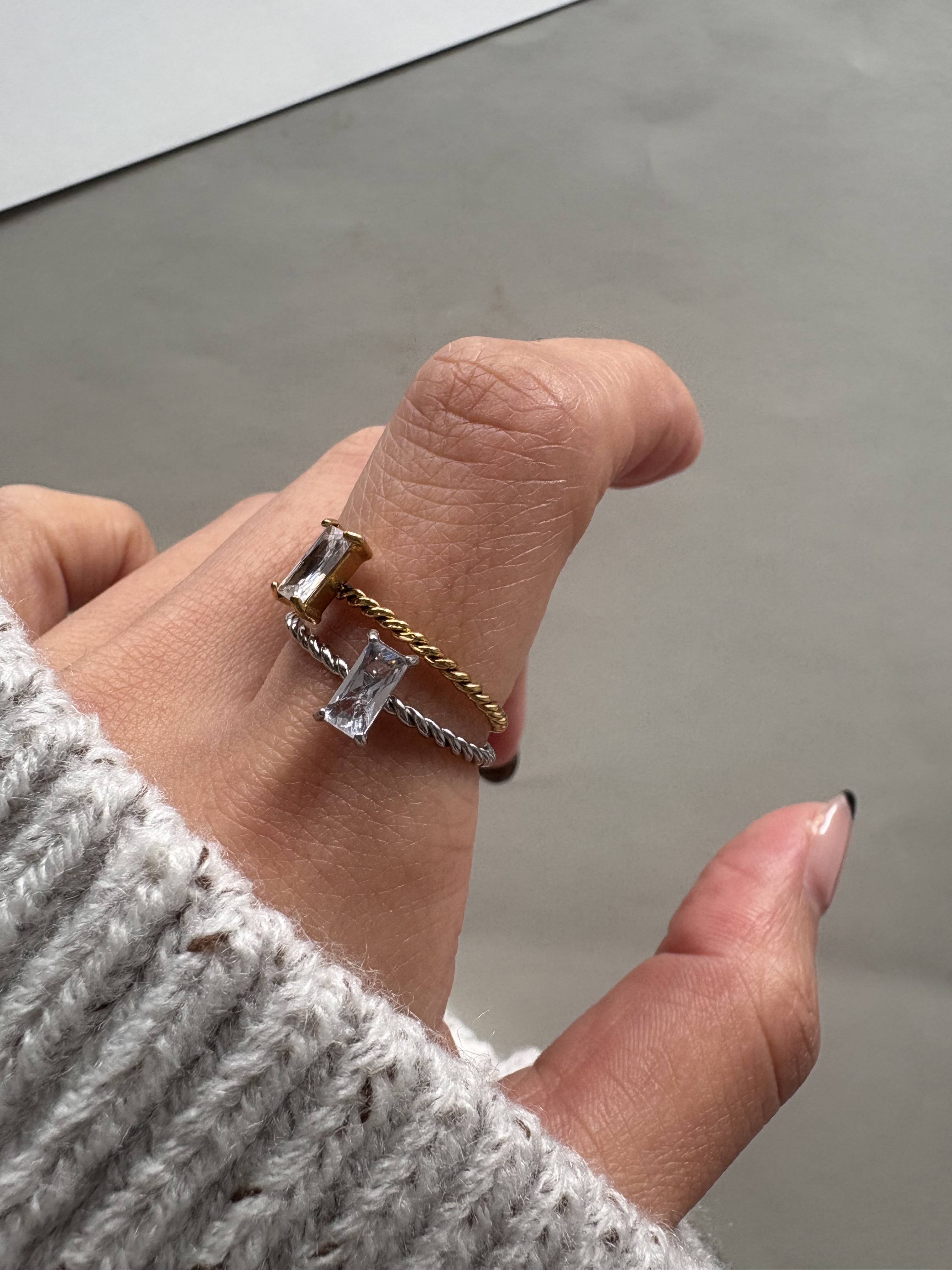 zirconia square stone ring