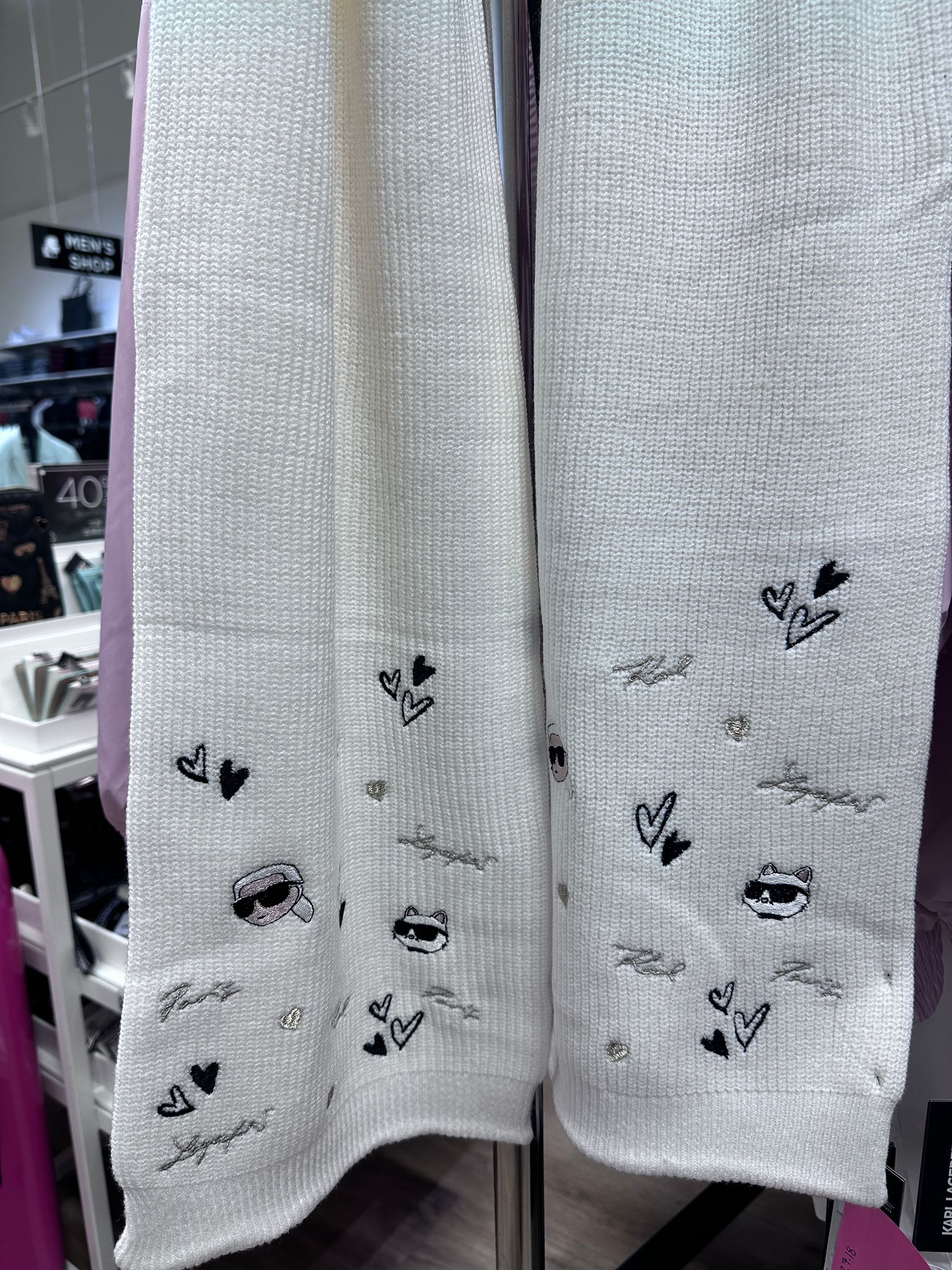 RT08 KL 刺繡圖案 白色頸巾 Karl Icons Scarf (10”W x 72”L)