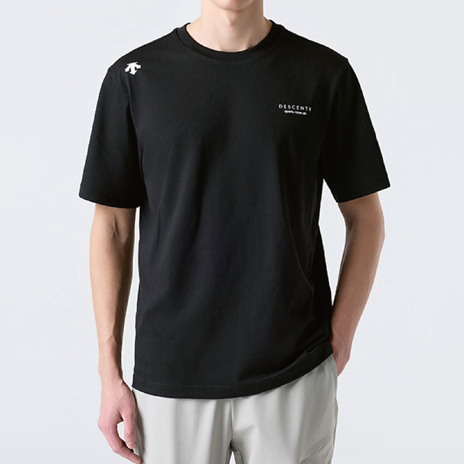 【 DESCENTE｜ESSENTIAL FIT SS 棉質舒適短TEE - 2色 】