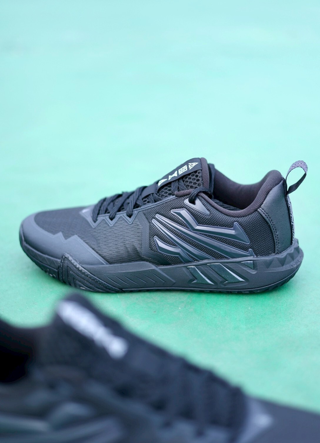 （連線代購商品）男鞋 ANTA KAI TEAM 2 全黑 黑武士 緩震 耐磨 籃球鞋 實戰鞋【112621622-1】Kyrie Irving  歐文2