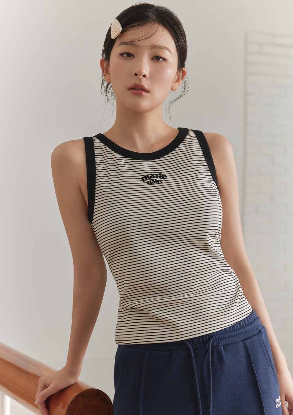 <韓國代購> MARIE CLAIRE CLASSIC LOGO STRIPED SLEEVELESS