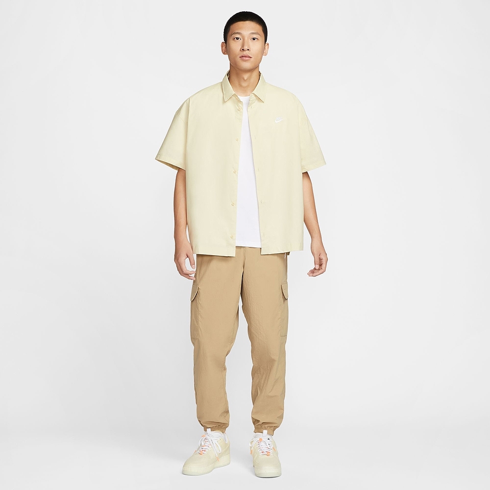 NIKE 短袖 AS M NK CLUB SS BTN SHIRT OS 淡黃色 襯衫 男 HJ2027-234