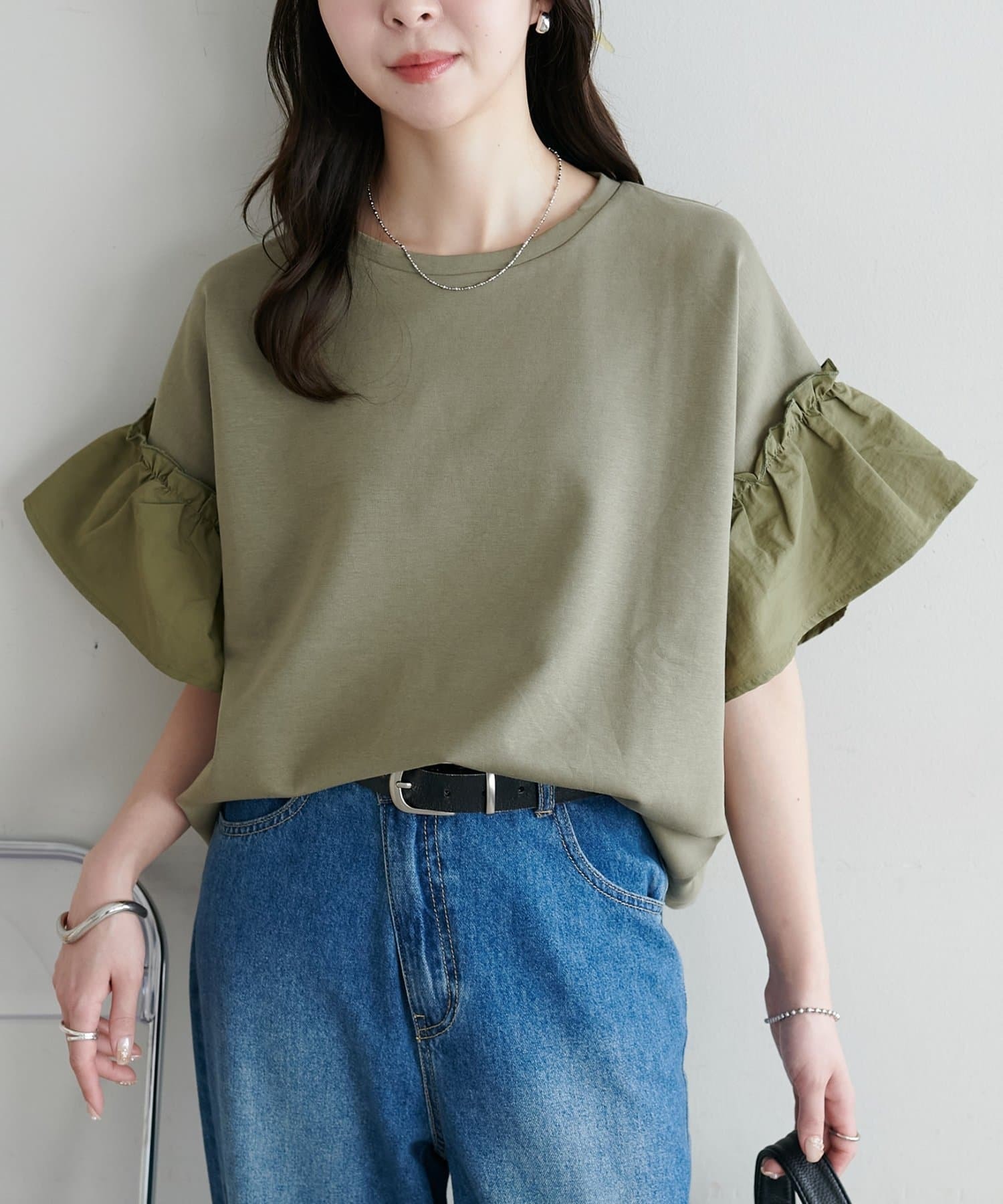 DISCOAT(ディスコート)  【WEB限定】袖布帛ドッキングプルオーバー灰褐色（DCZ1061206A0029）