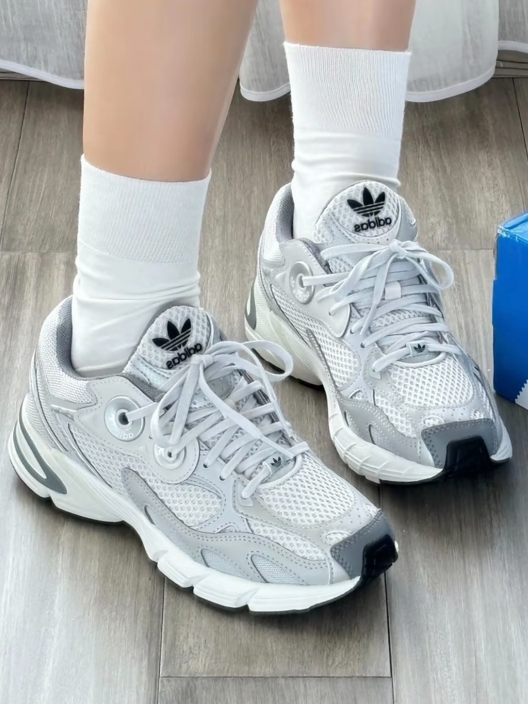 JENNIE同款‼️ADIDAS ORIGINALS ASTIR 銀灰 貝果鞋