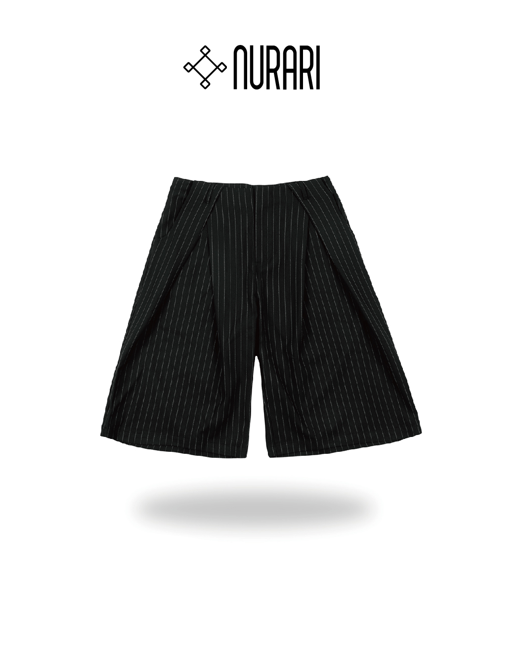 Nurari 直條紋百慕達短褲 七分褲 黑 26 S/S Civ. Minimalist ST+ Bermuda shorts