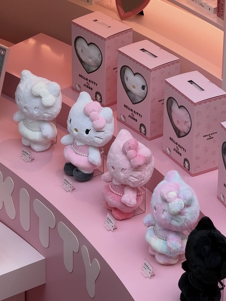 🇰🇷 JISOO X HELLO KITTY 聯名款 珍珠項鏈 SANRIO 三麗鷗 凱蒂貓 KITTY貓 玩偶 娃娃 金智秀 / 現貨