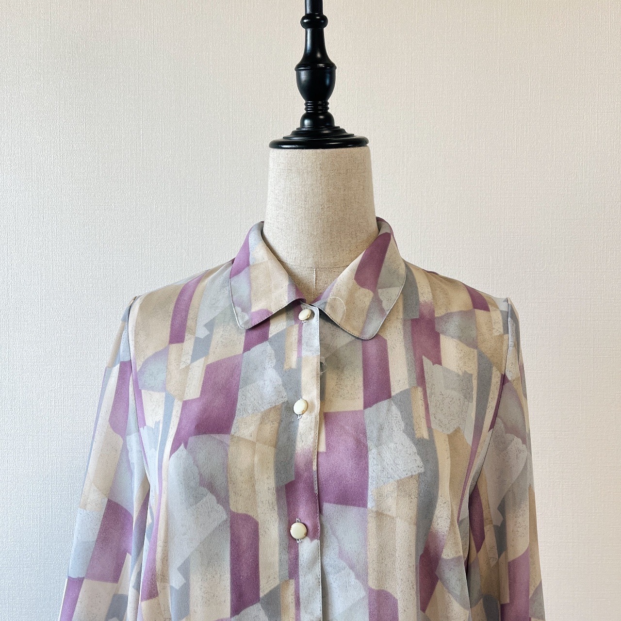 紫色簡約色塊拼圖上衣