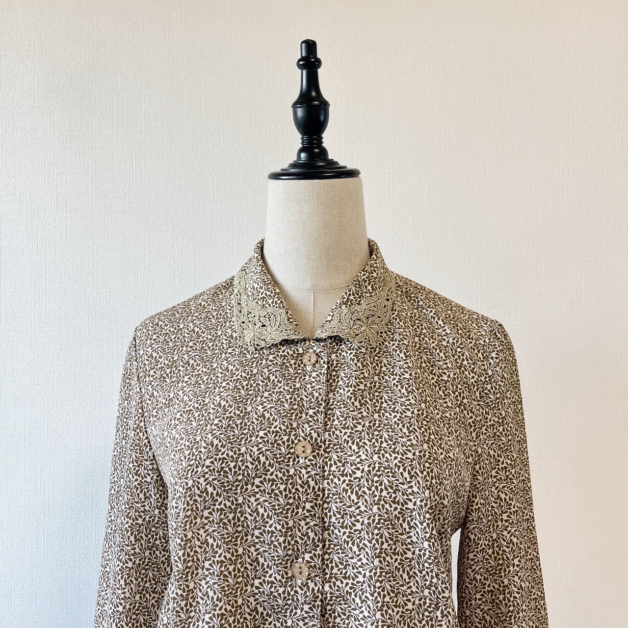 啡色植物圖案古著上衣