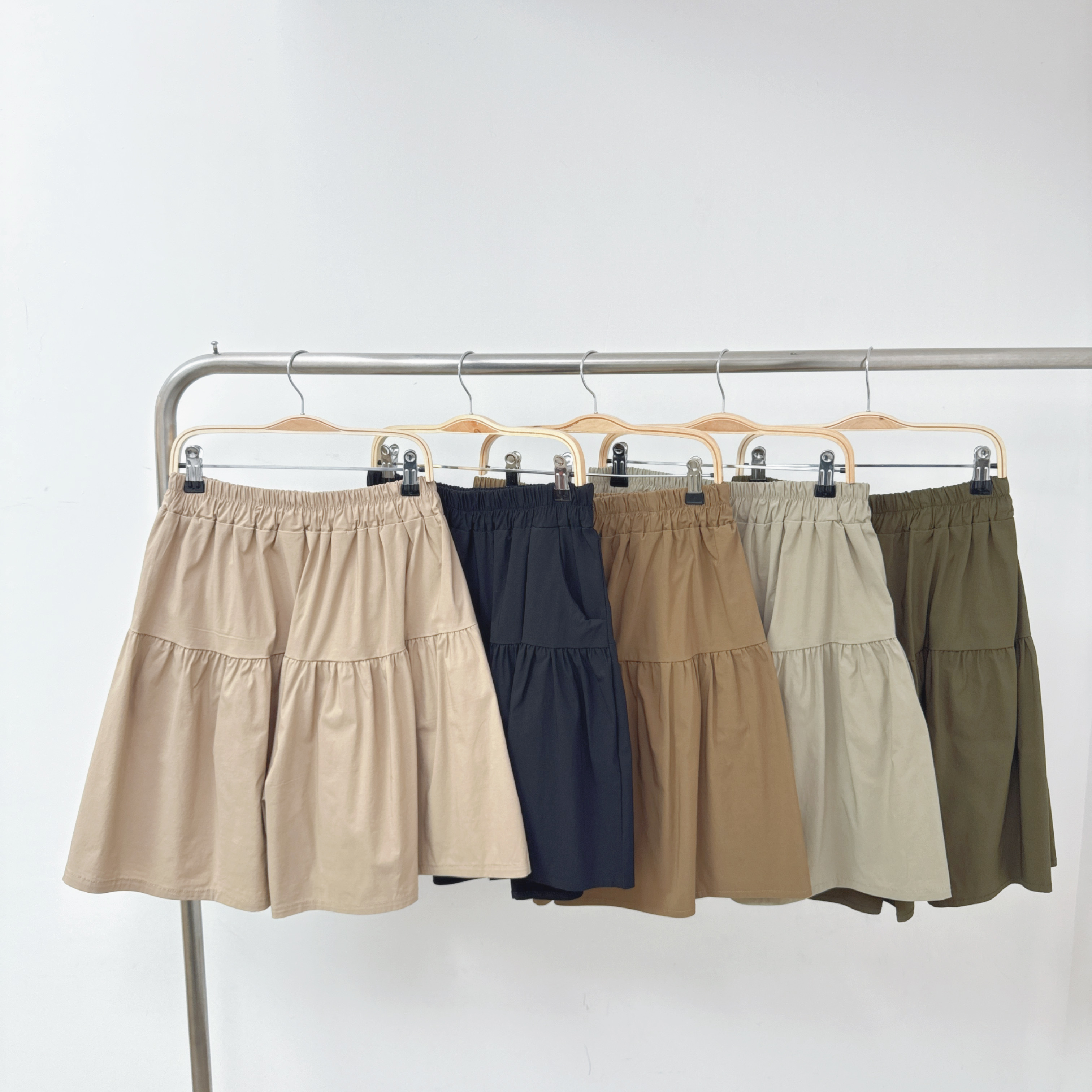 ⭐️⭐️【預訂】快乾彈力布車骨傘腳短裙褲 (E34-E38)