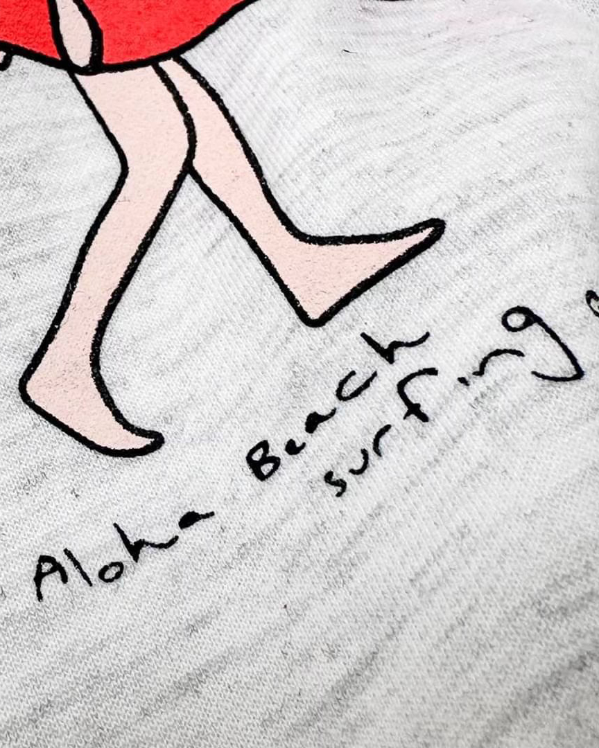 衝浪板女孩短T文字細圖