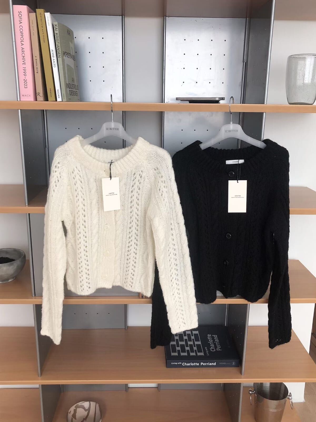 LB6003 鏤空針織外套