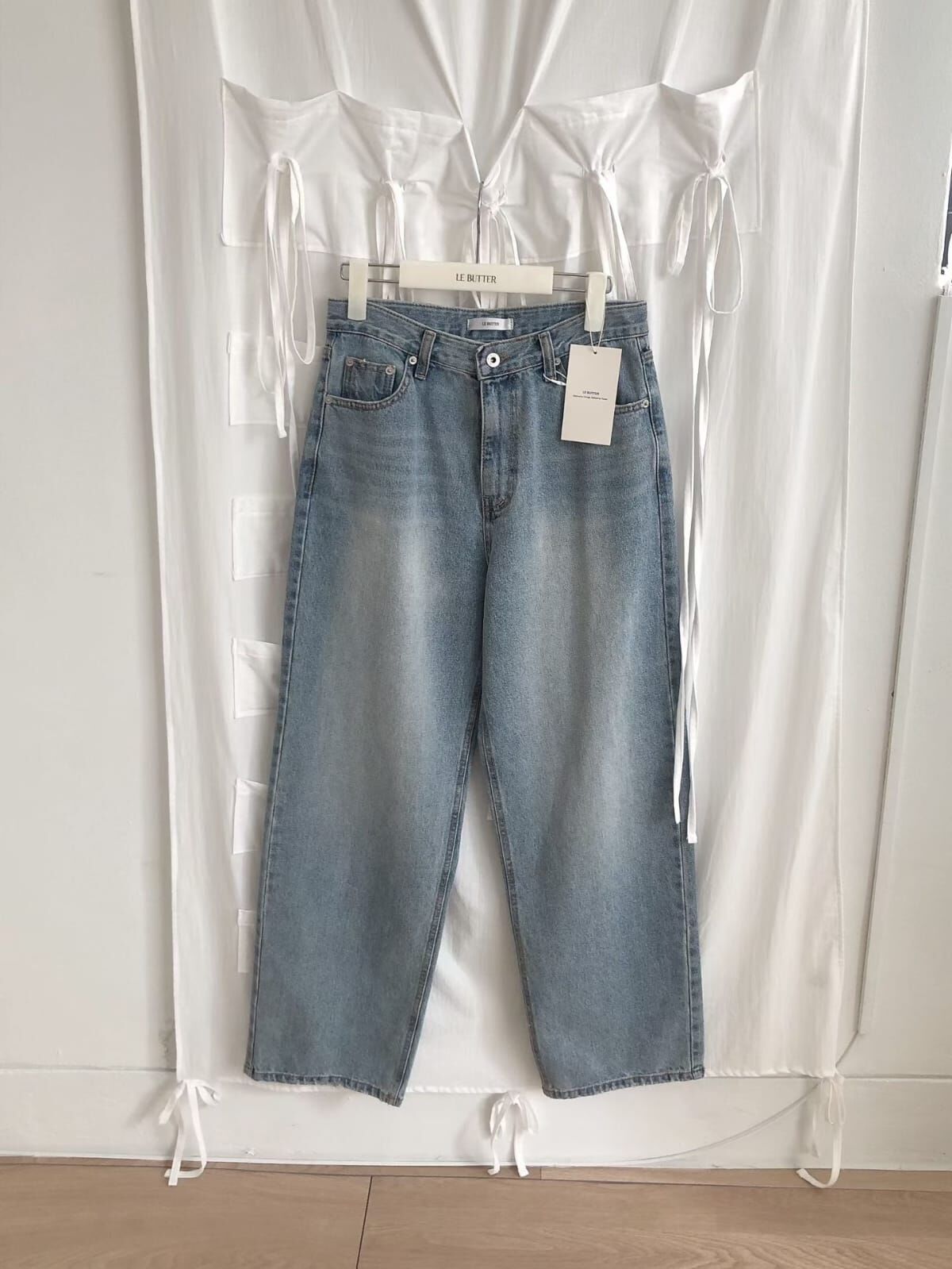 LB6004 淺洗水闊腳牛仔褲