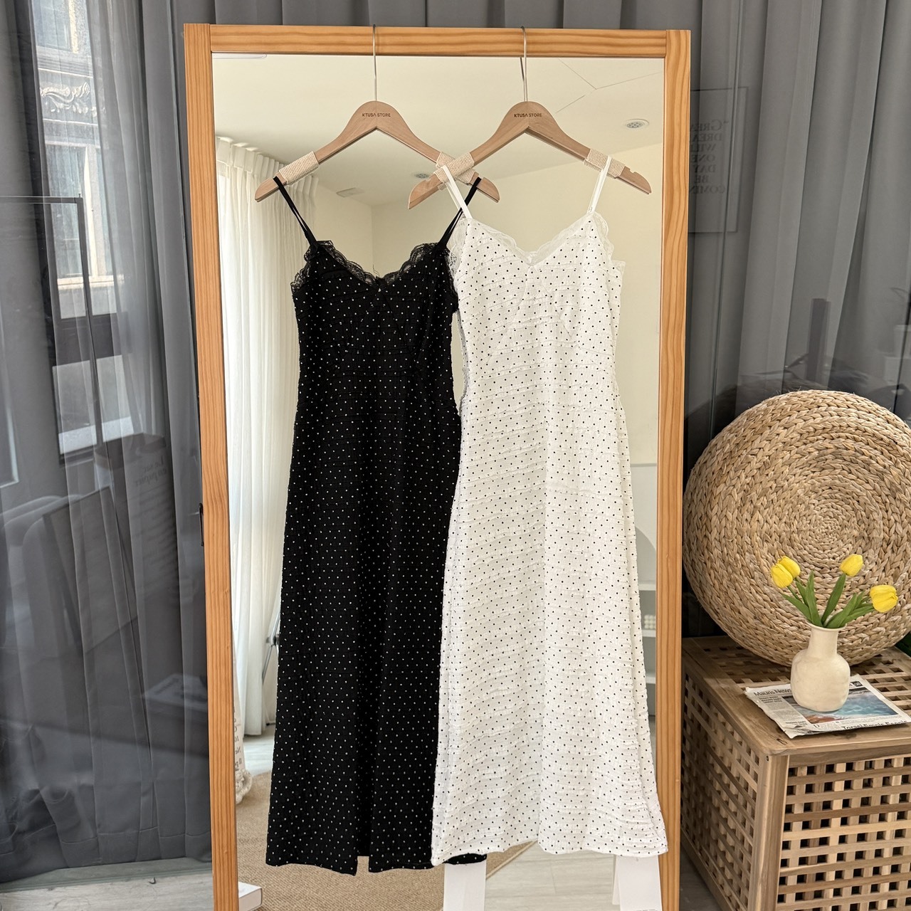 2636點點蕾絲吊帶長洋（Ｒ）