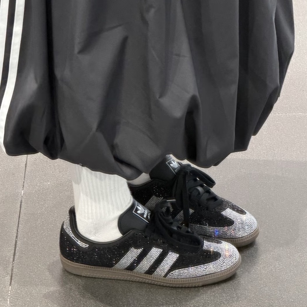 ADIDAS ORIGINALS SAMBA OG 閃鑽 黑銀 情人節限定 女鞋 IH9052