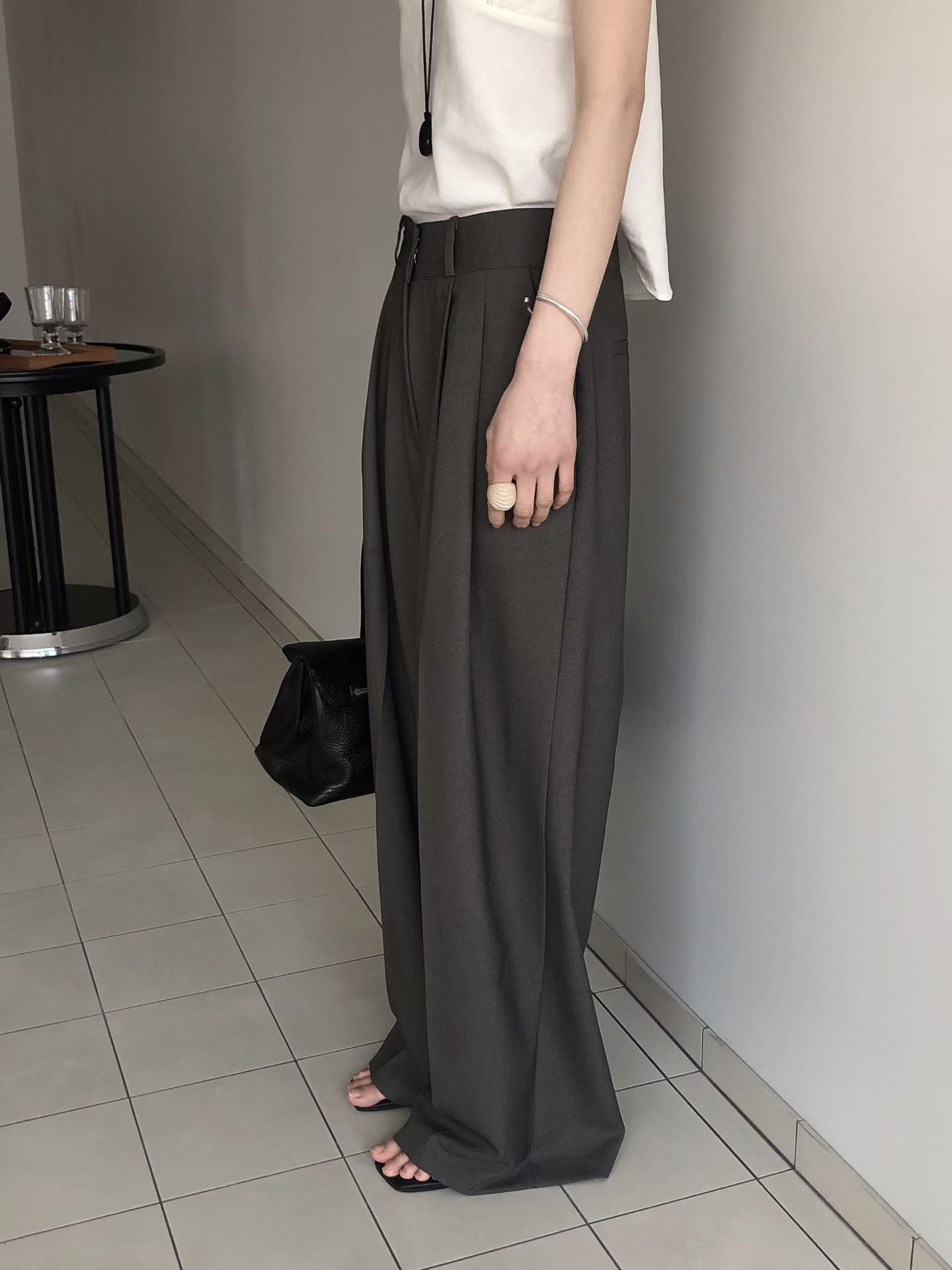 LB6007 寬鬆打摺西褲