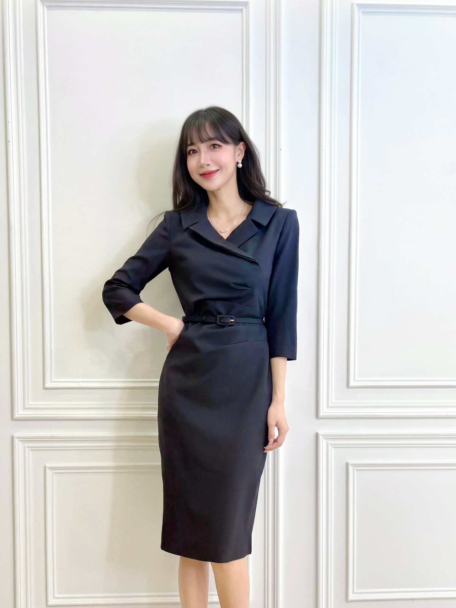 優雅翻領側抓褶合身洋